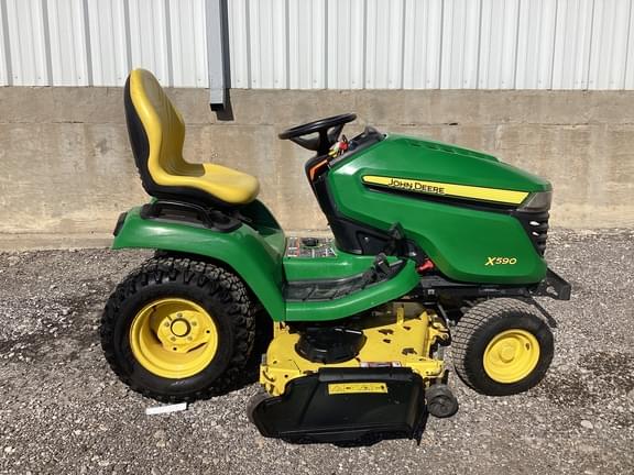 Image of John Deere X590 equipment image 4
