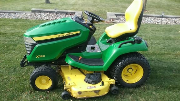 Image of John Deere X590 equipment image 1