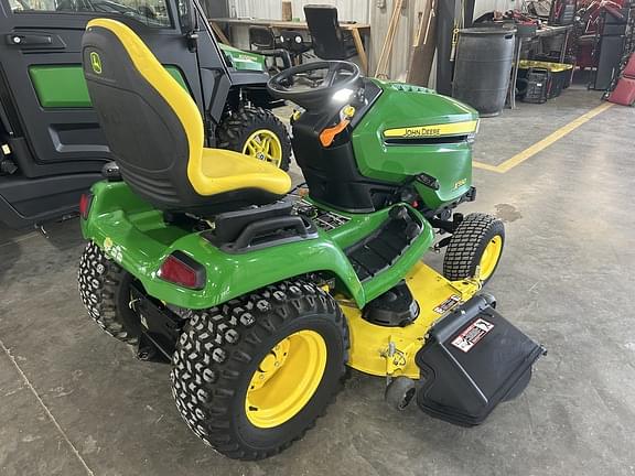 Image of John Deere X590 equipment image 1