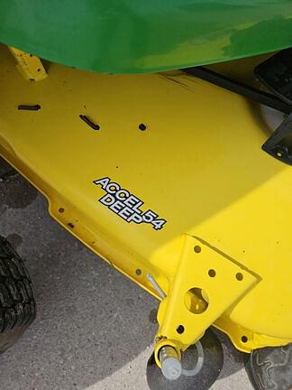 Image of John Deere X590 equipment image 4