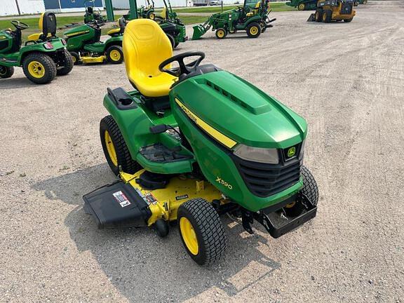 Image of John Deere X590 equipment image 3