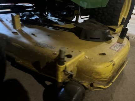 Image of John Deere X590 equipment image 4