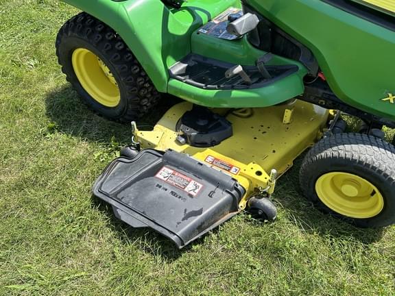 Image of John Deere X590 equipment image 4