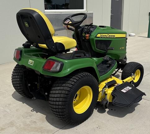 Image of John Deere X730 equipment image 2