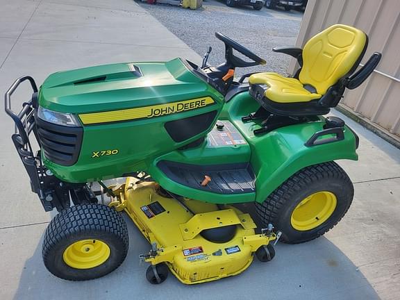 Image of John Deere X730 equipment image 1