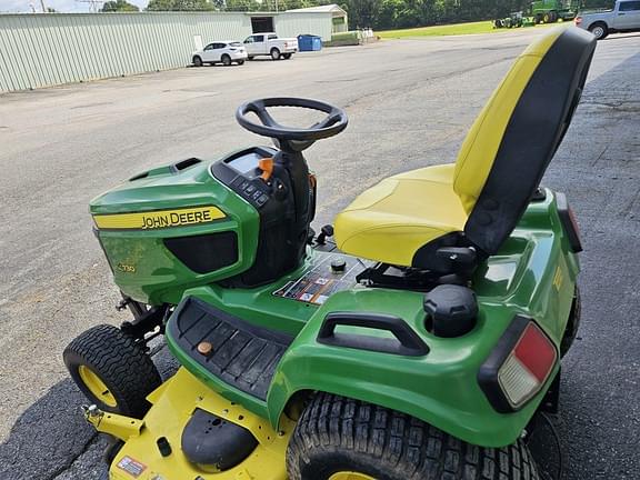 Image of John Deere X730 equipment image 2