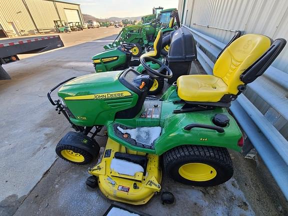 Image of John Deere X730 equipment image 4