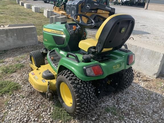 Image of John Deere X730 equipment image 1