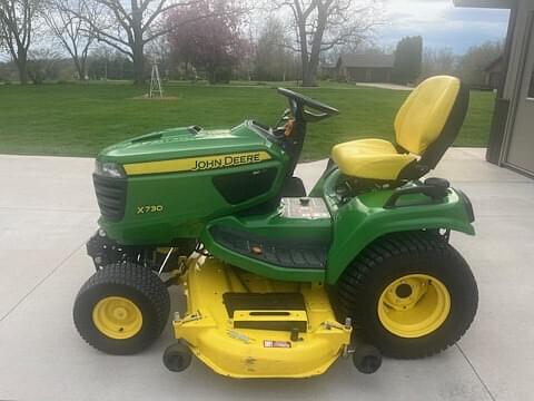 Image of John Deere X730 equipment image 1