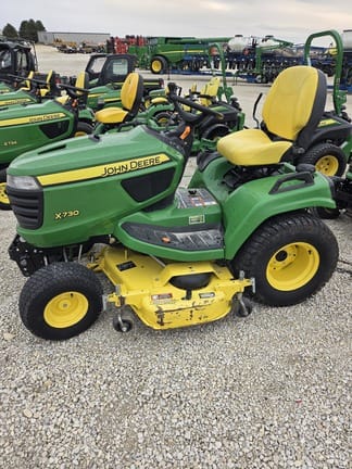 2016 John Deere X730 Image