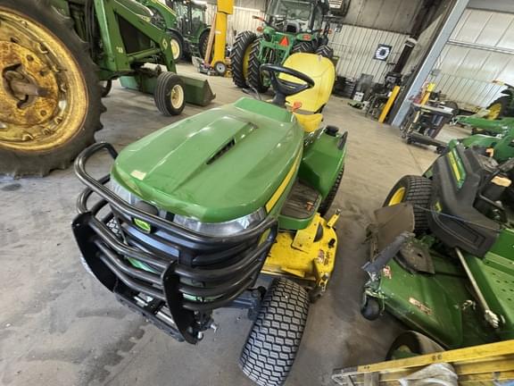 Image of John Deere X730 equipment image 1