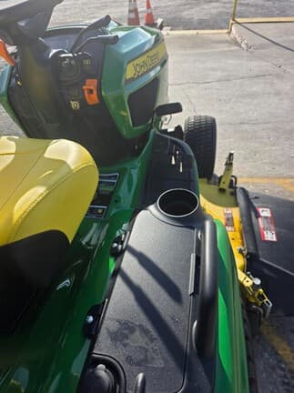 Image of John Deere X730 equipment image 2