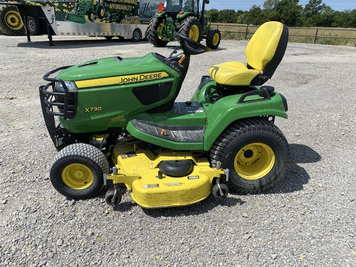 Main image John Deere X730