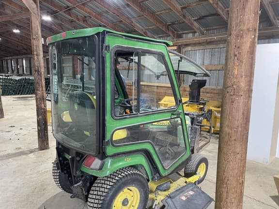 Image of John Deere X734 equipment image 3