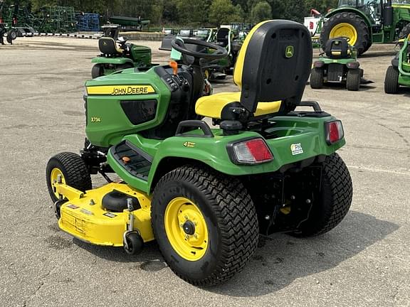 Image of John Deere X734 equipment image 2