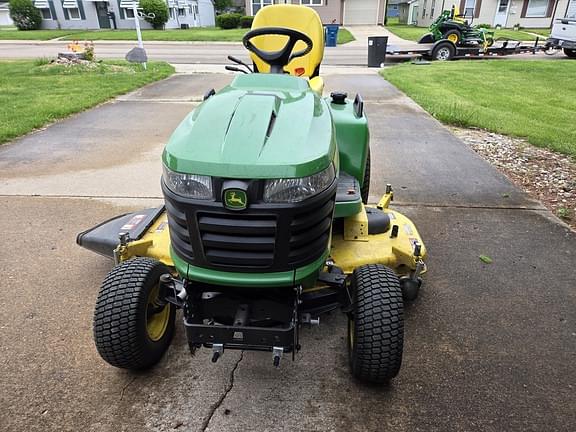 Image of John Deere X734 equipment image 1
