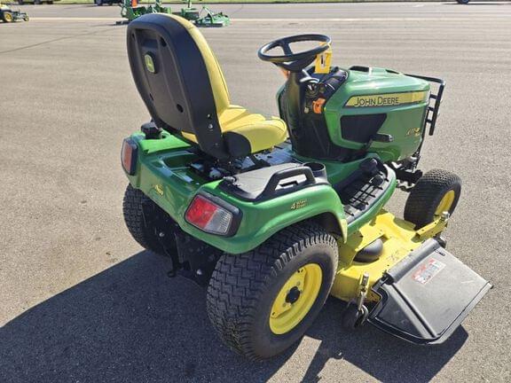 Image of John Deere X734 equipment image 4