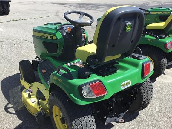 Image of John Deere X734 equipment image 4