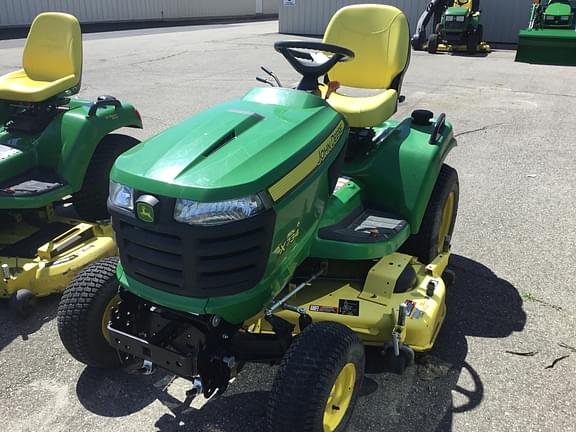 Image of John Deere X734 equipment image 1
