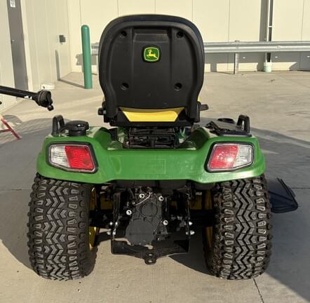 Image of John Deere X738 equipment image 3