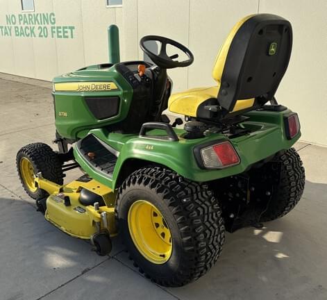 Image of John Deere X738 equipment image 4