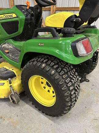 Image of John Deere X738 equipment image 2
