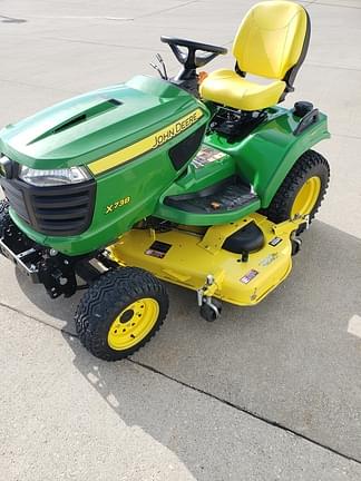 Image of John Deere X738 Primary image