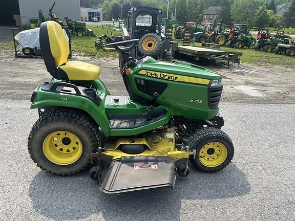 Image of John Deere X738 Primary image