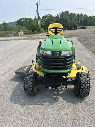 Image of John Deere X738 equipment image 3