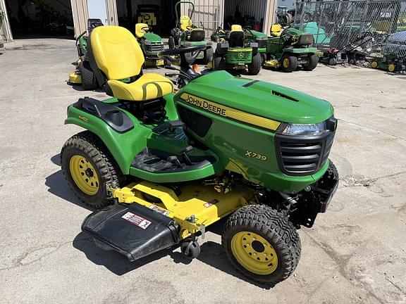 Image of John Deere X739 equipment image 2