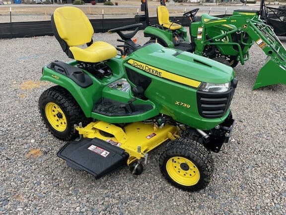 Image of John Deere X739 Primary image
