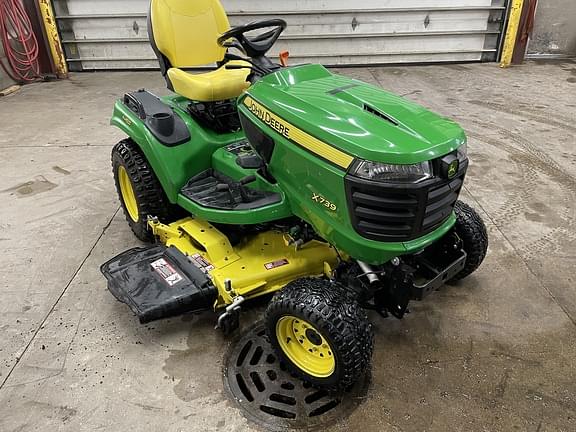 Image of John Deere X739 Primary image