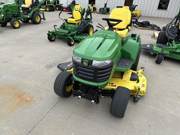 Image of John Deere X750 equipment image 4