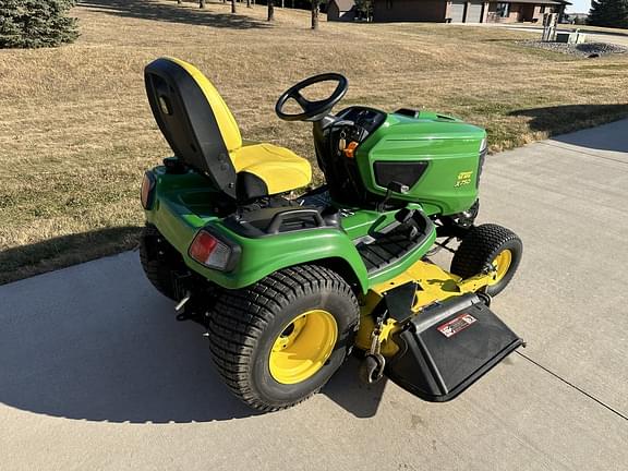 Image of John Deere X750 equipment image 2