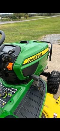 Image of John Deere X750 equipment image 3