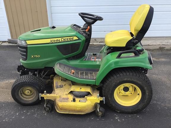 Image of John Deere X750 Primary image