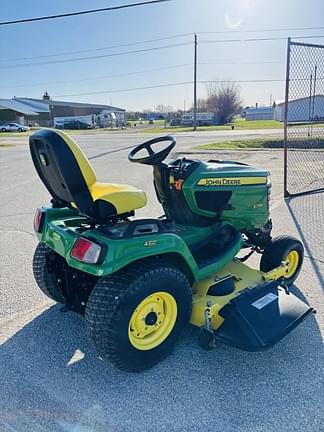 Image of John Deere X754 equipment image 1