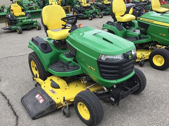 Image of John Deere X754 Primary image