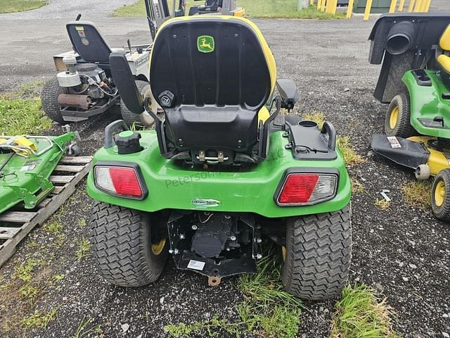 Image of John Deere X754 equipment image 3