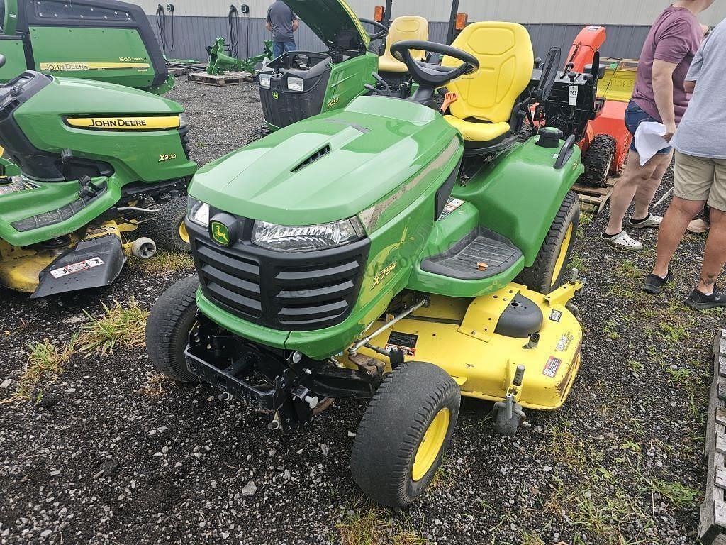 Image of John Deere X754 Primary image
