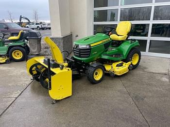 2016 John Deere X758 Equipment Image0