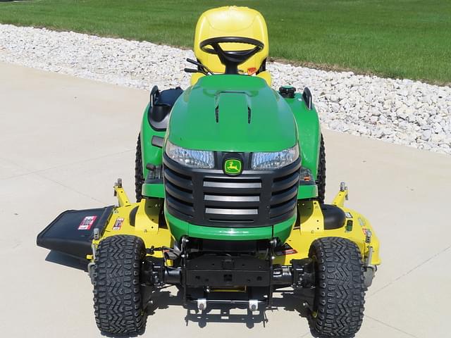 Image of John Deere X758 equipment image 3