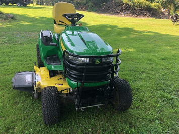 Main image John Deere X758