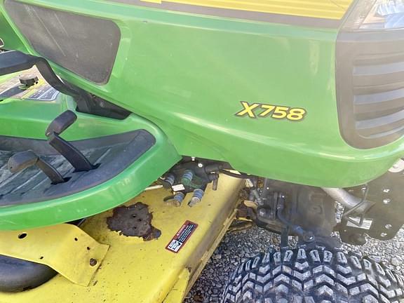 Image of John Deere X758 equipment image 1