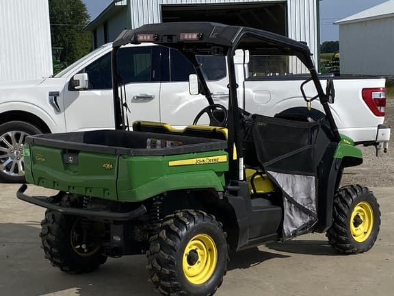 Image of John Deere XUV560 equipment image 2