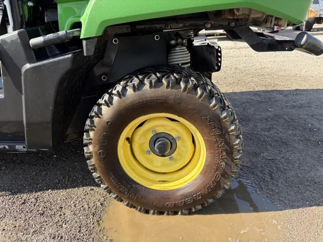 Image of John Deere XUV 560 S4 equipment image 4