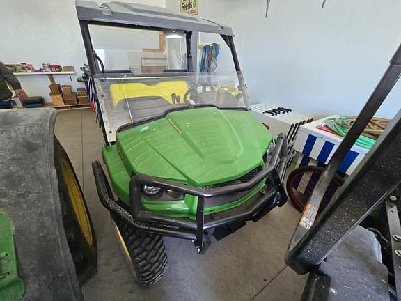 Image of John Deere XUV 590i Gator equipment image 1