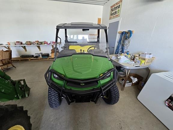Image of John Deere XUV 590i Gator equipment image 2