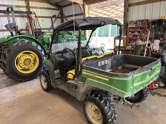 Image of John Deere XUV 590i Gator equipment image 1