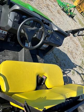 Image of John Deere XUV 590i Gator equipment image 4